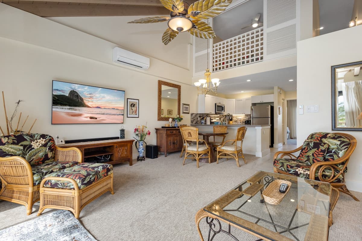 Condo in Kihei · ★5.0 · 2 bedrooms · 2 beds · 2 baths - Photo 2