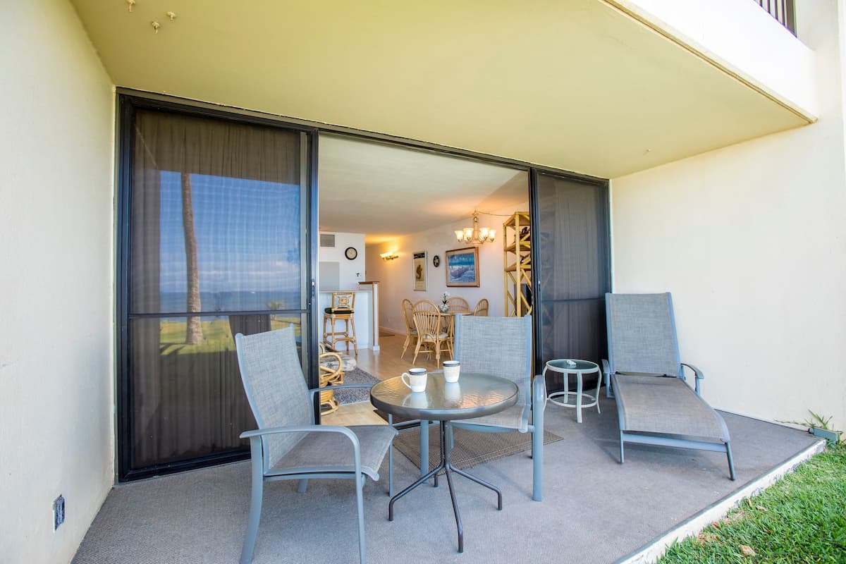 Condo in Kihei · ★4.6 · 1 bedroom · 2 beds · 1 bath - Photo 4