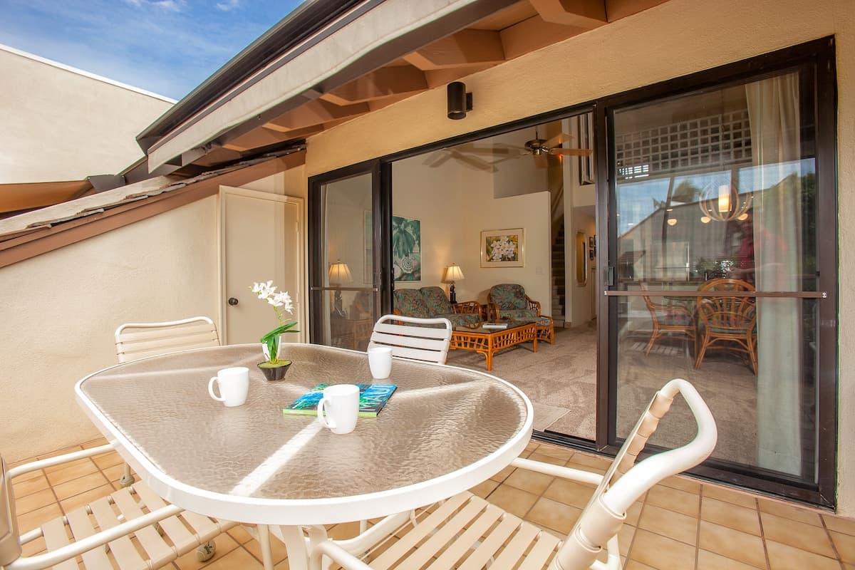 Condo in Kihei · ★4.82 · 2 bedrooms · 4 beds · 2 shared baths - Photo 3