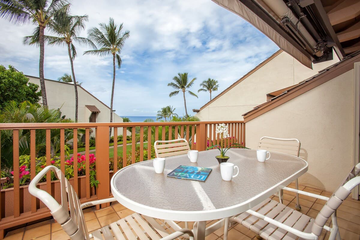 Condo in Kihei · ★4.82 · 2 bedrooms · 4 beds · 2 shared baths - Photo 2