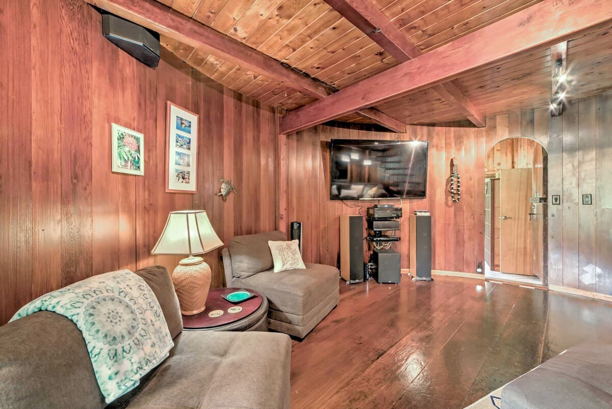 Home in Keaau · ★4.62 · 2 bedrooms · 2 beds · 2 shared baths - Photo 4