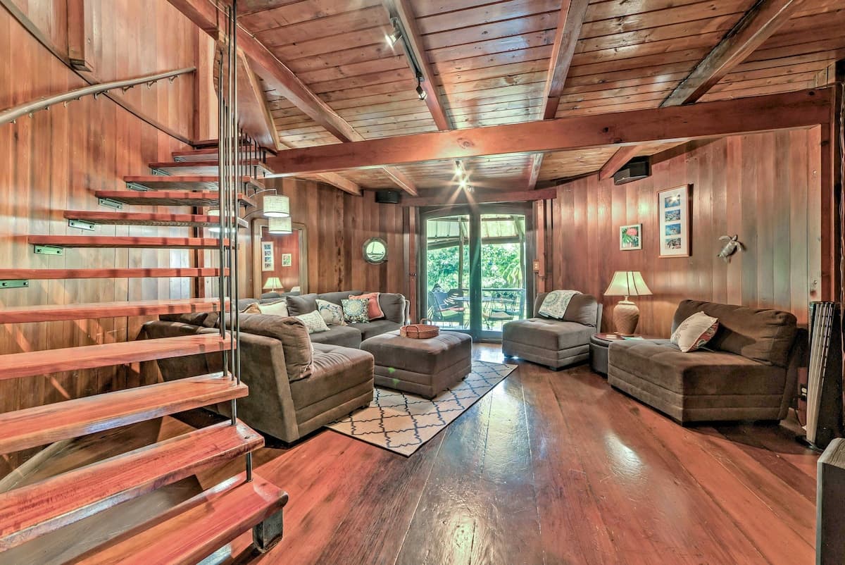 Home in Keaau · ★4.62 · 2 bedrooms · 2 beds · 2 shared baths - Photo 1