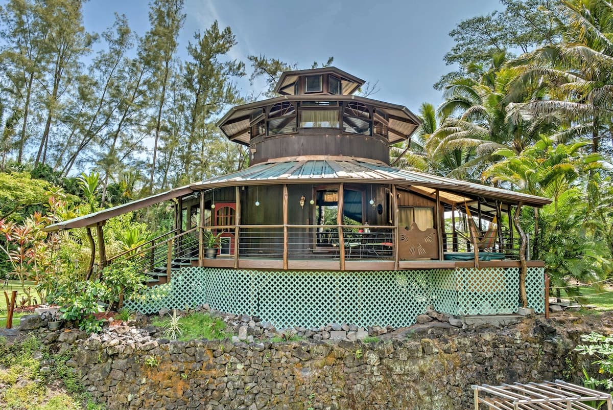 Home in Keaau · ★4.62 · 2 bedrooms · 2 beds · 2 shared baths - Photo 3