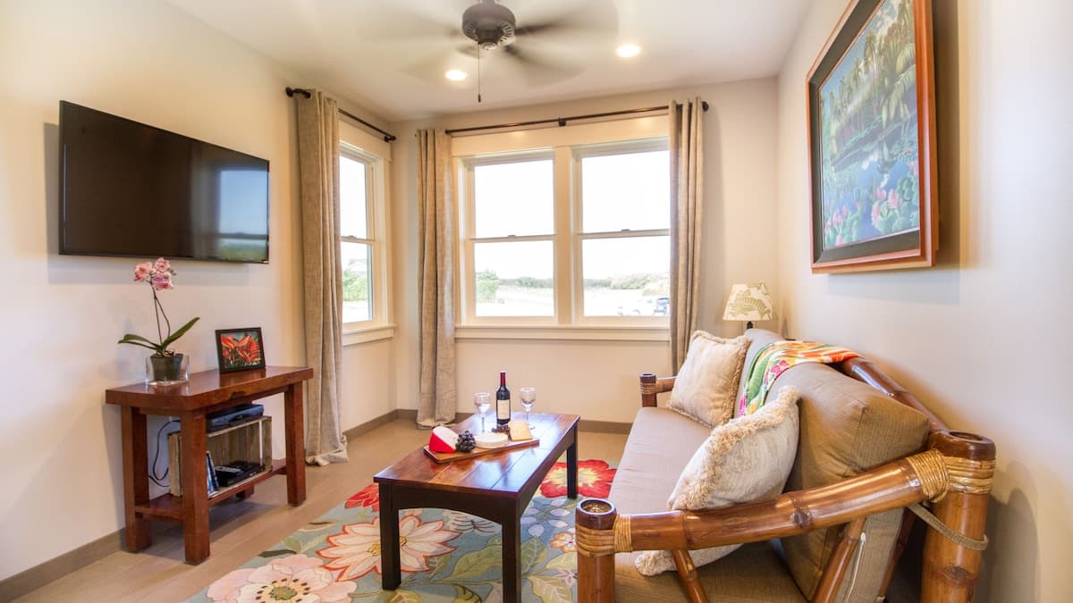 Romantic Poipu Cottage w/ A/C & Bikes - Photo 4