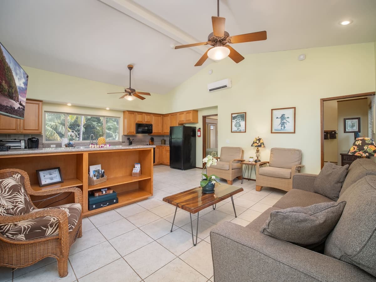 Home in Kihei · ★5.0 · 2 bedrooms · 3 beds · 2 baths - Photo 4