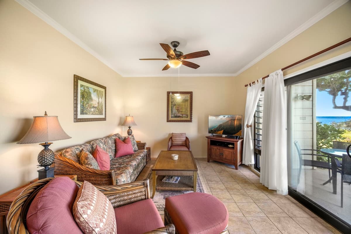 Condo in Lihue · ★4.91 · 1 bedroom · 2 beds · 1 private bath - Photo 4