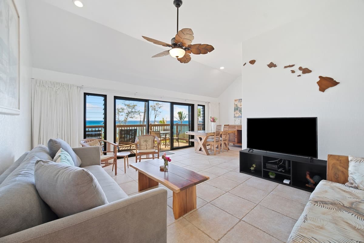 Kaha Lani Resort 326, Oceanfront, Walk to Beach - Photo 1