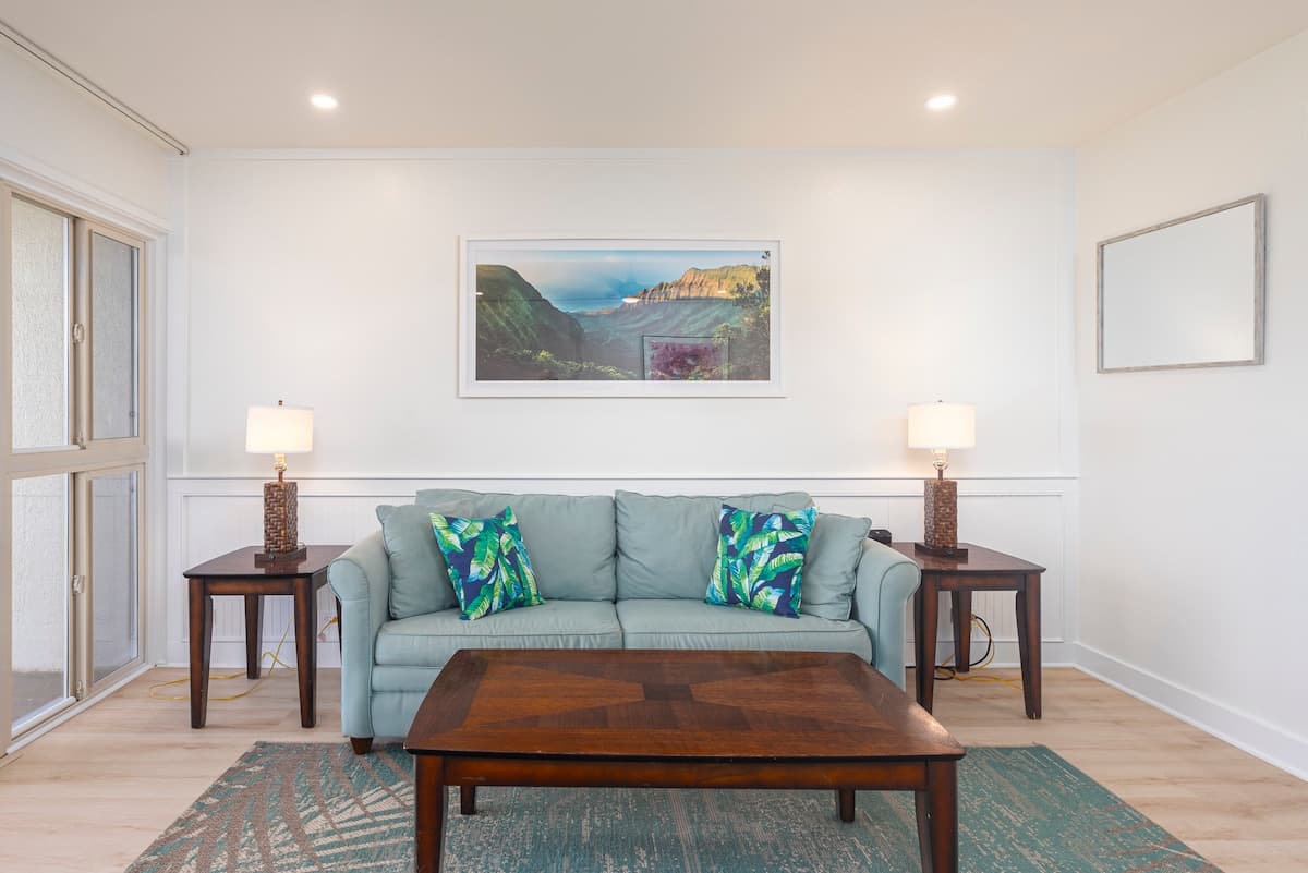 Condo in Kapaa · ★4.7 · 1 bedroom · 2 beds · 1 private bath - Photo 3
