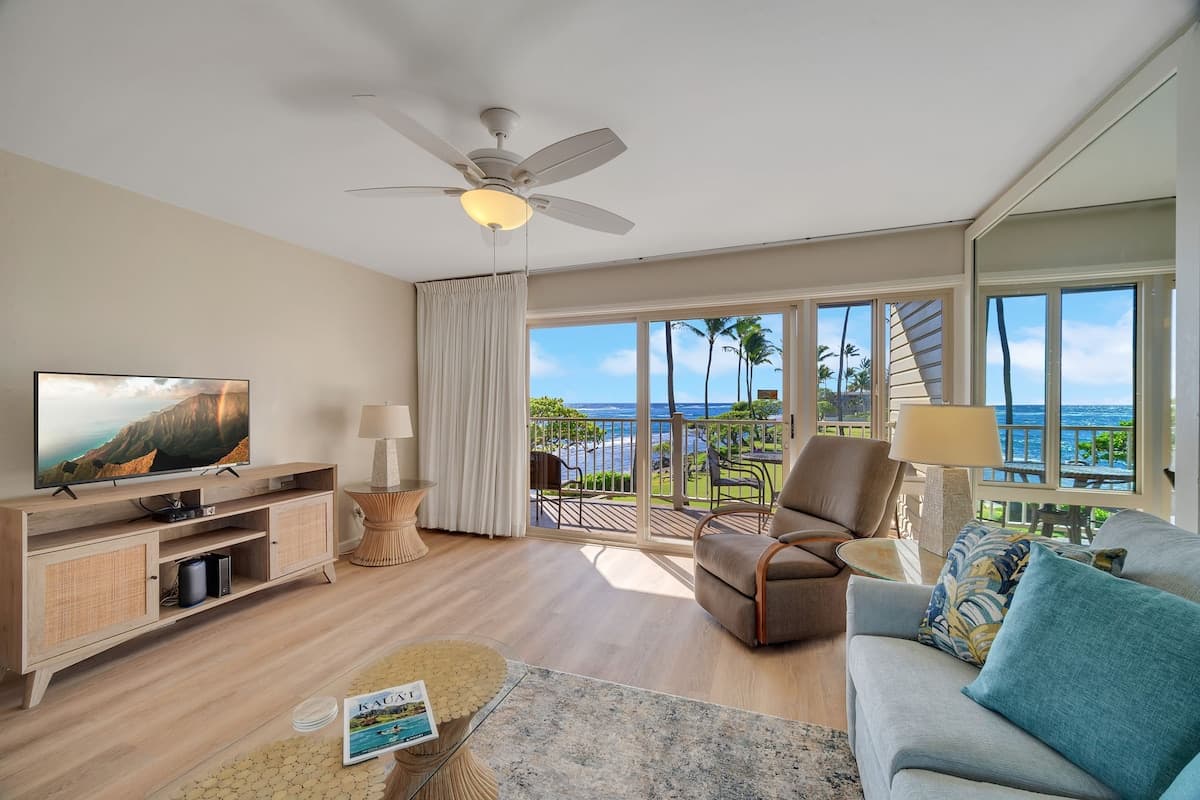 Condo in Kapaa · ★4.9 · 1 bedroom · 2 beds · 1 bath - Photo 2
