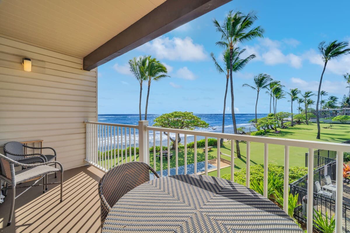 Condo in Kapaa · ★4.9 · 1 bedroom · 2 beds · 1 bath - Photo 1