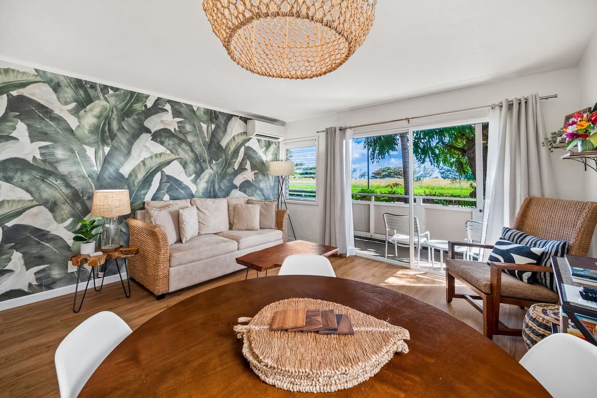 Condo in Kapaa · ★4.9 · 1 bedroom · 2 beds · 1 shared bath - Photo 3