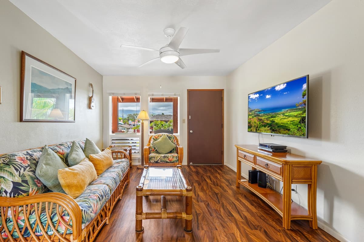 Condo in Kapaa · ★4.73 · 2 bedrooms · 3 beds · 1.5 private baths - Photo 5