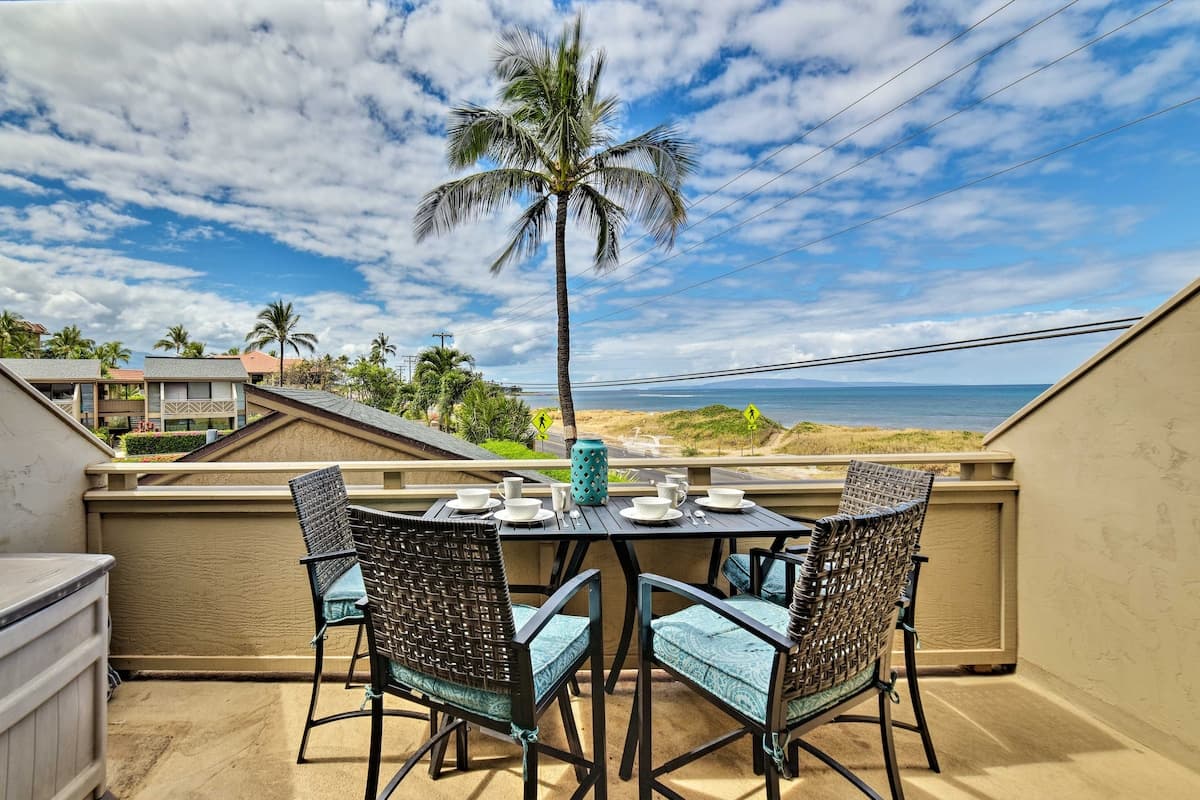 Condo in Kihei · ★4.6 · 2 bedrooms · 3 beds · 1 bath - Photo 2