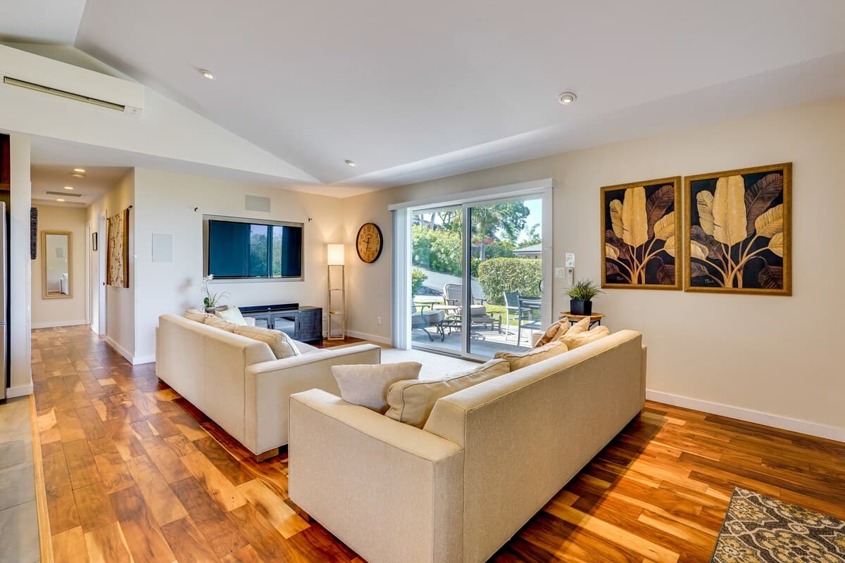 Home in Kailua-Kona · ★4.86 · 3 bedrooms · 3 beds · 2 shared baths - Photo 4