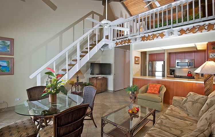 Condo in Lahaina · ★4.83 · 2 bedrooms · 3 beds · 1 bath - Photo 3