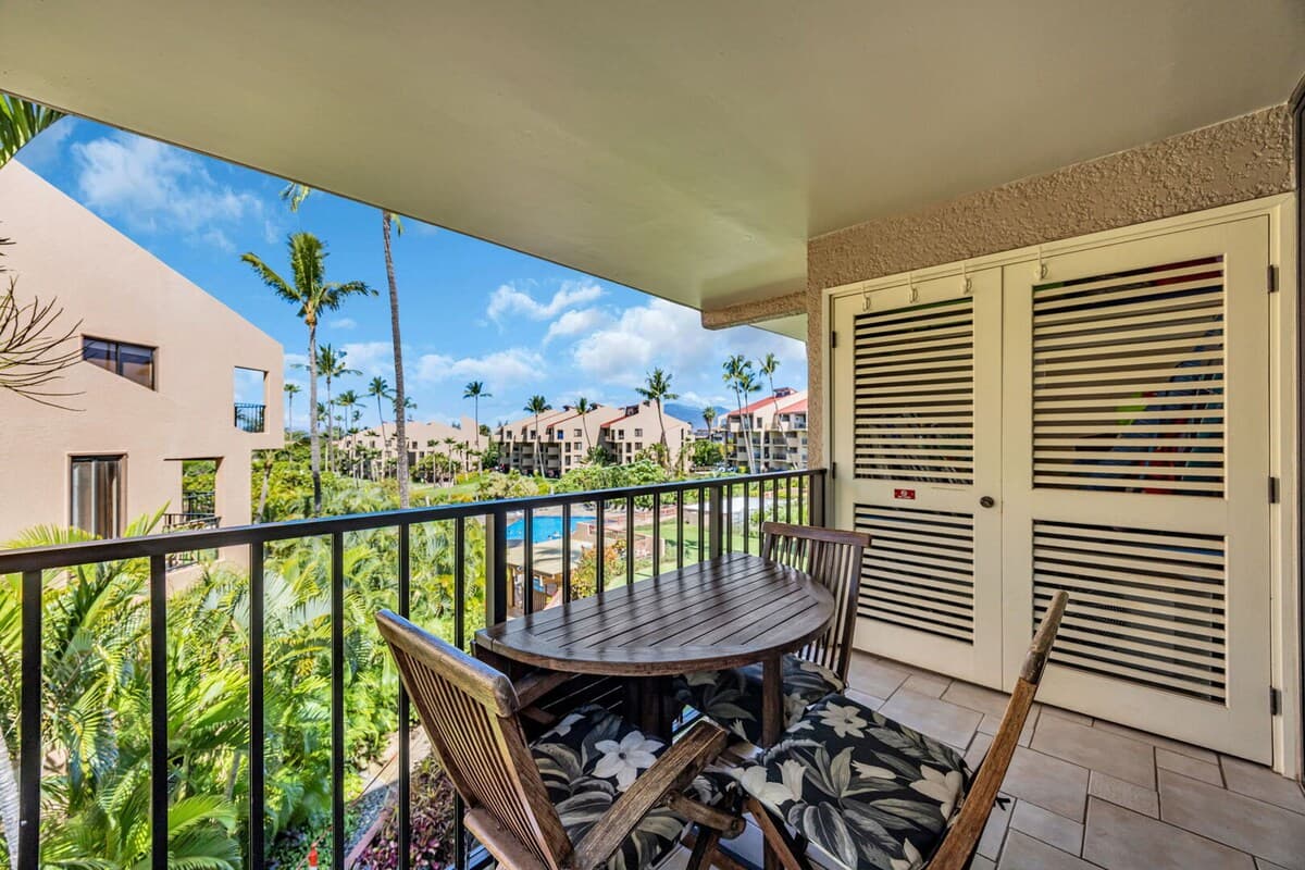 Condo in Kihei · ★4.67 · 1 bedroom · 2 beds · 2 baths - Photo 5