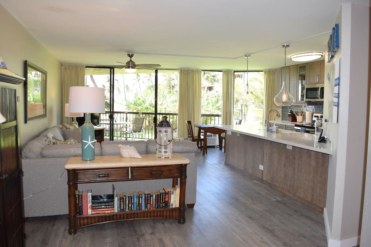 Condo in Kihei · ★4.64 · 2 bedrooms · 4 beds · 2 baths - Photo 1