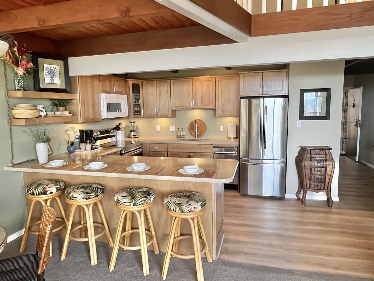 Condo in Kihei · ★4.77 · 2 bedrooms · 3 beds · 1 bath - Photo 3
