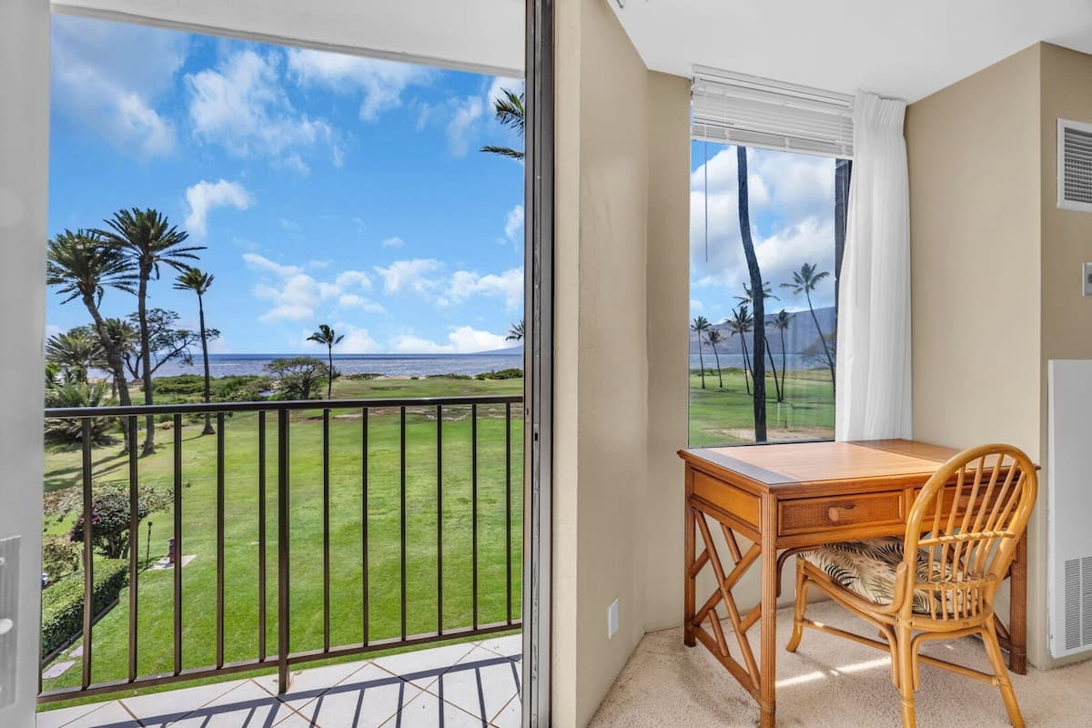 Condo in Kihei · ★4.76 · 2 bedrooms · 3 beds · 2 baths - Photo 1