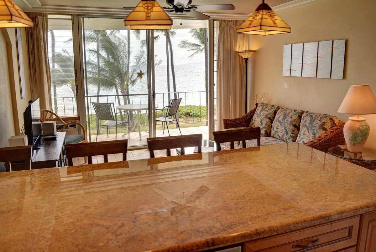 Condo in Kihei · ★4.0 · 1 bedroom · 2 beds · 1 bath - Photo 5