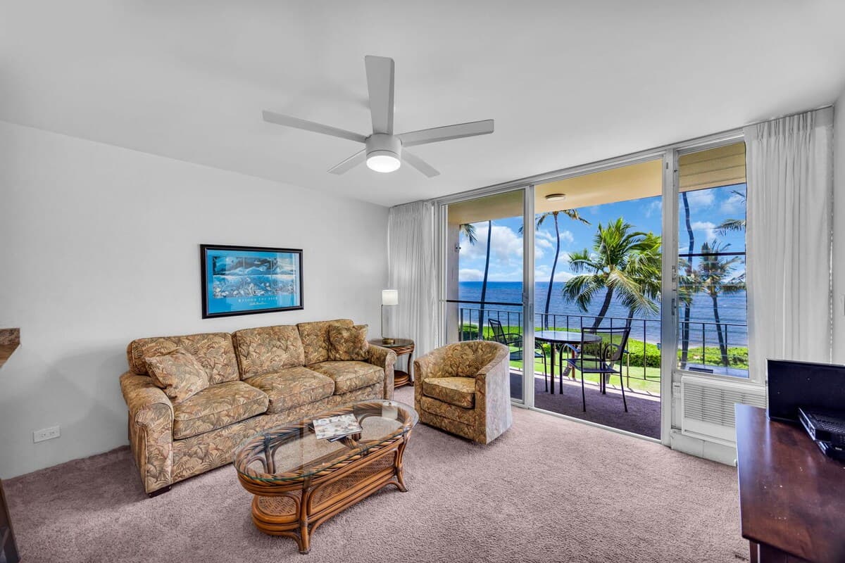 Condo in Kihei · ★4.33 · 1 bedroom · 2 beds · 1 bath - Photo 5
