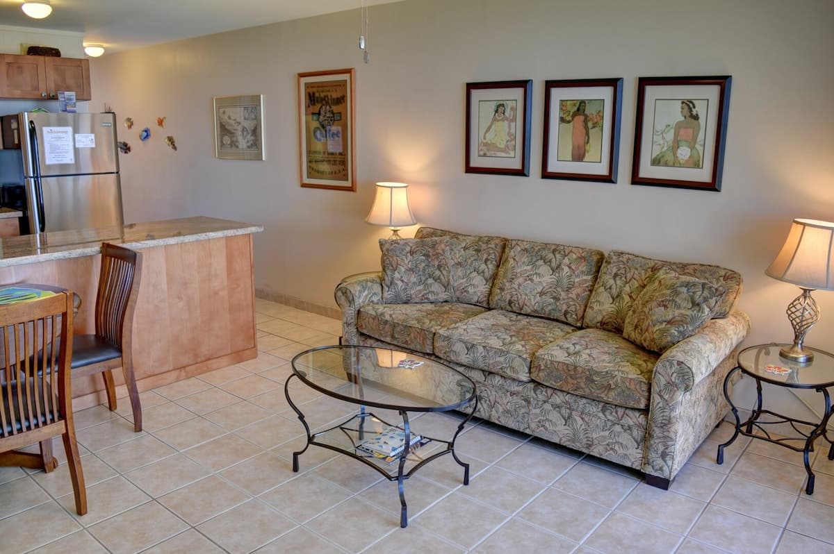 Condo in Kihei · ★4.0 · 1 bedroom · 2 beds · 1 bath - Photo 1