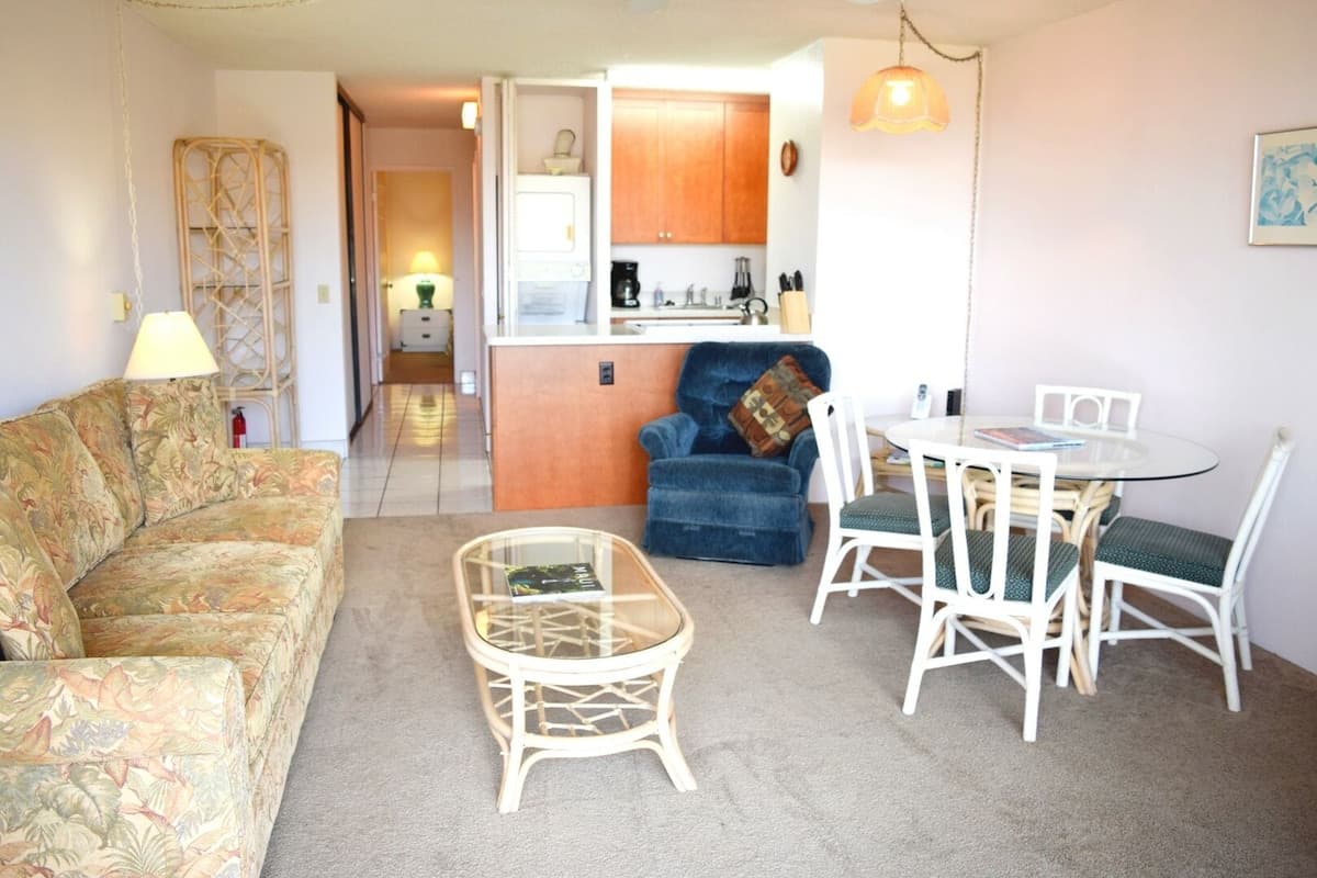 Condo in Kihei · ★4.14 · 1 bedroom · 1 bed · 1 bath - Photo 1