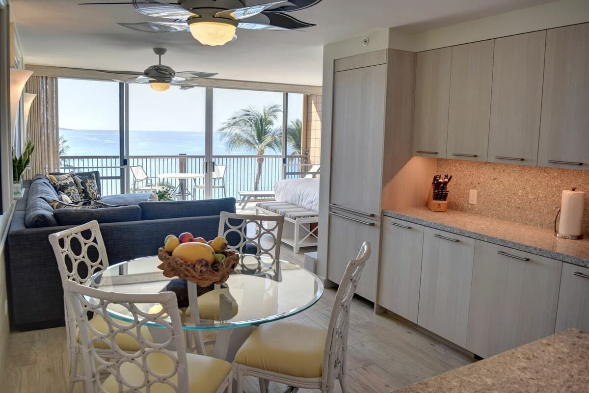Condo in Kihei · ★5.0 · 2 bedrooms · 2 beds · 2 baths - Photo 2