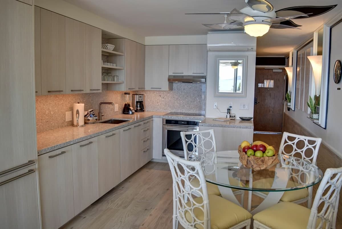 Condo in Kihei · ★5.0 · 2 bedrooms · 2 beds · 2 baths - Photo 3