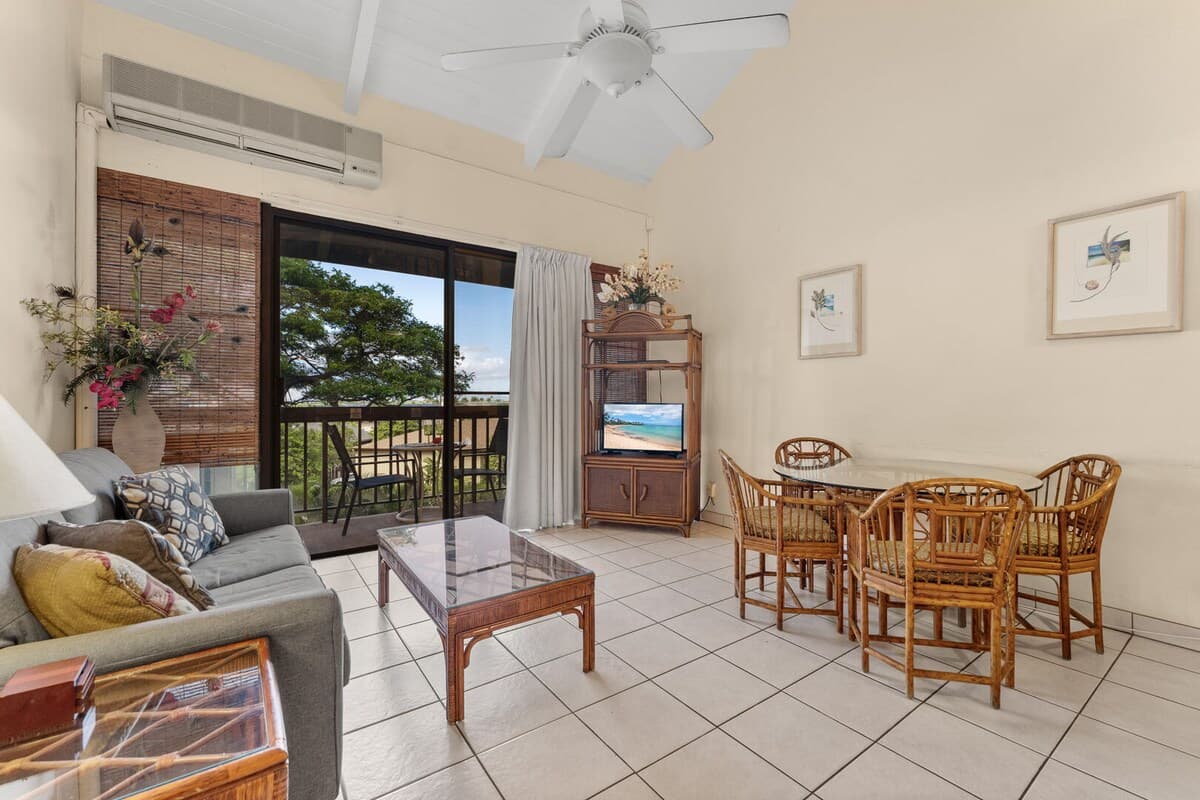 Condo in Kihei · ★4.55 · 2 bedrooms · 2 beds · 2 private baths - Photo 5