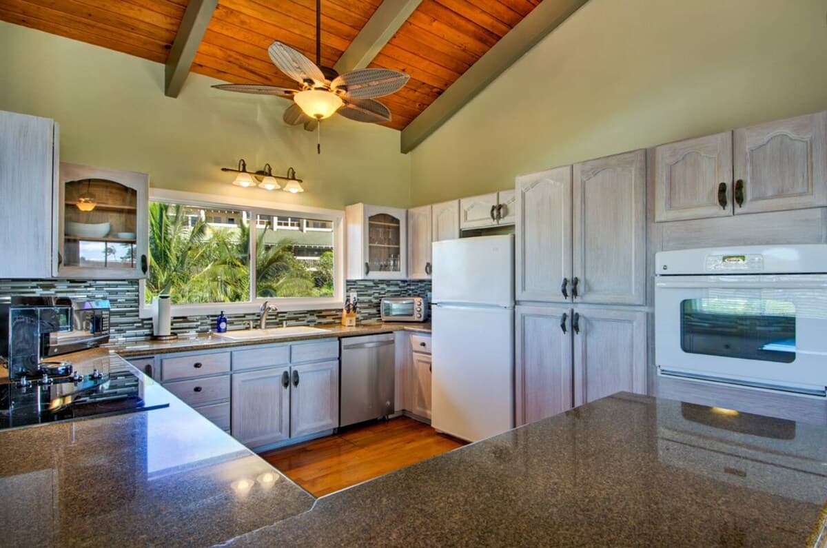 Condo in Koloa · ★4.84 · 3 bedrooms · 4 beds · 2 private baths - Photo 4