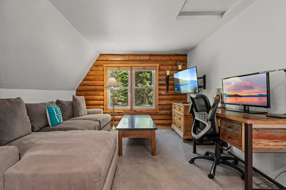 Tahoe Donner Log Cabin with Private Hot Tub - Photo 2