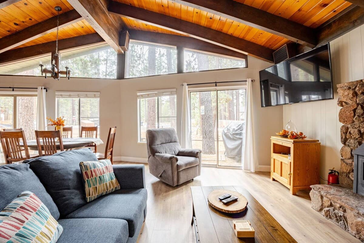 Single-Story Cabin with Fireplace & Fire Pit - Photo 5