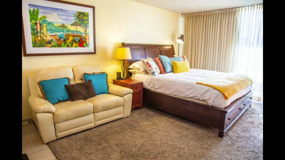 Condo in Honolulu · ★4.62 · 1 bedroom · 2 beds · 1 private bath - Photo 1