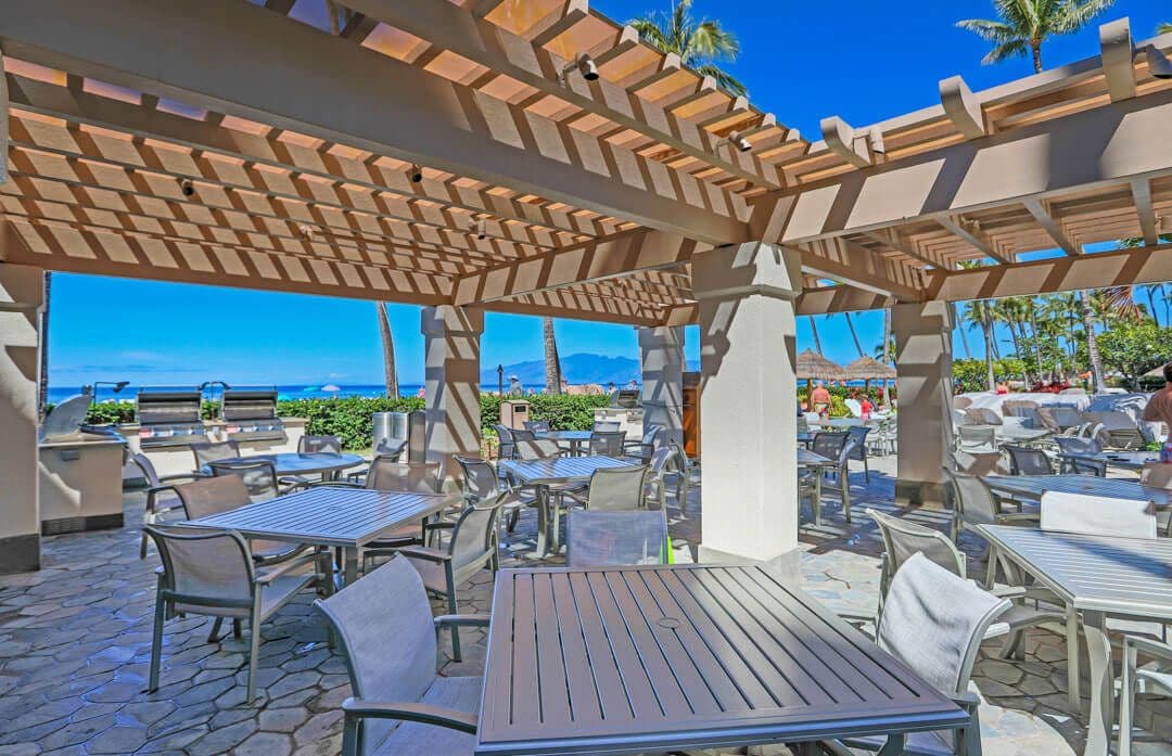 Condo in Lahaina · ★4.62 · 2 bedrooms · 3 beds · 2 baths - Photo 3