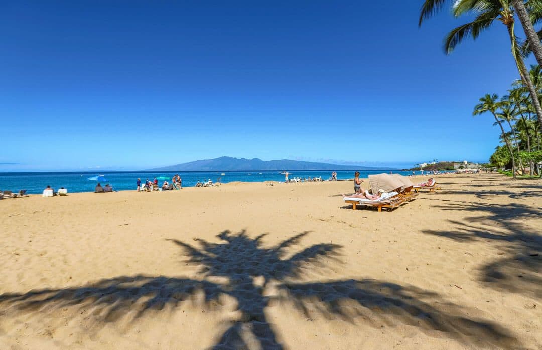 Condo in Lahaina · ★4.62 · 2 bedrooms · 3 beds · 2 baths - Photo 5