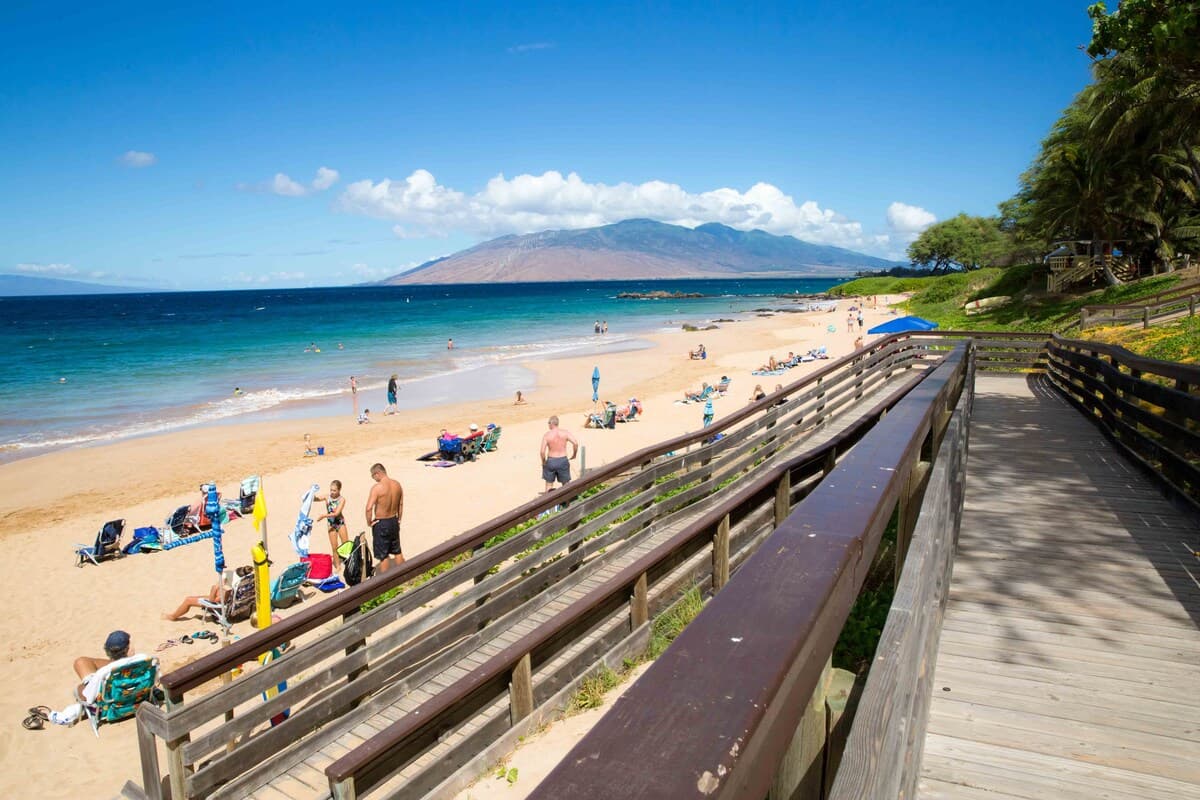 Condo in Kihei · ★4.0 · 1 bedroom · 2 beds · No bathroom - Photo 4