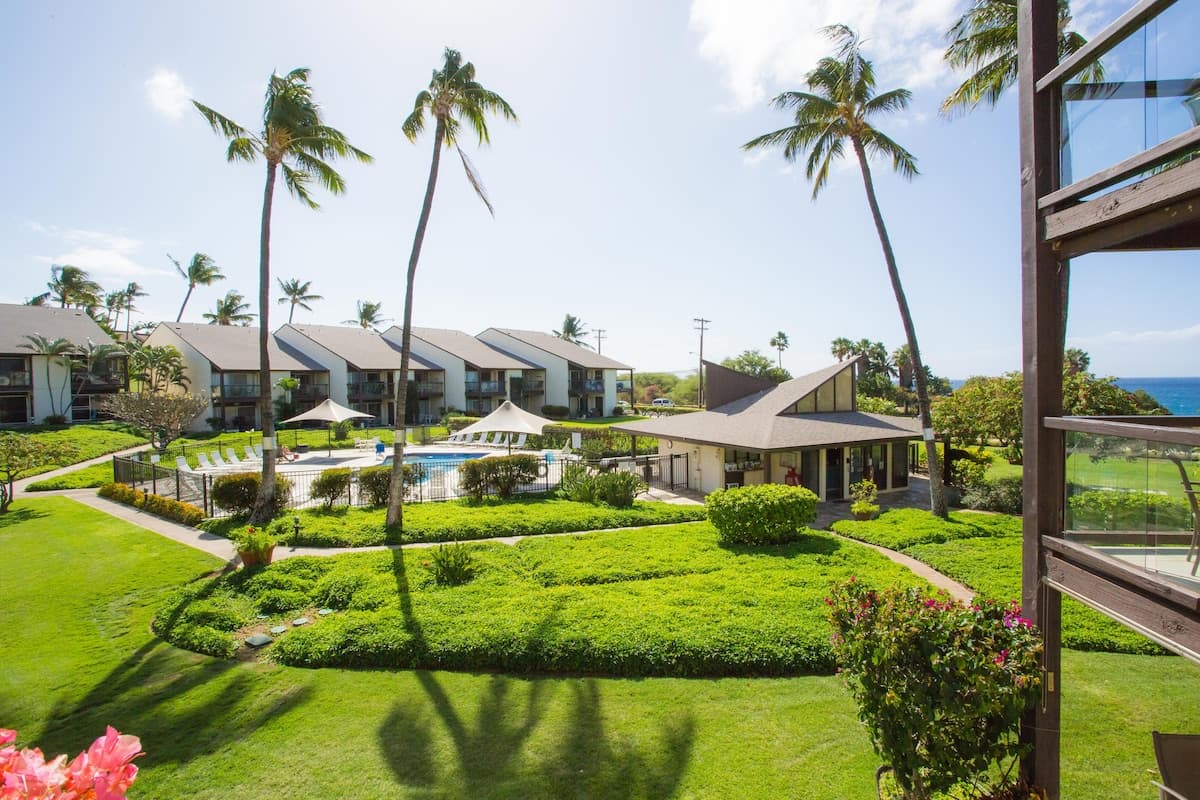 Condo in Kihei · ★4.8 · 1 bedroom · 2 beds · 1 bath - Photo 1