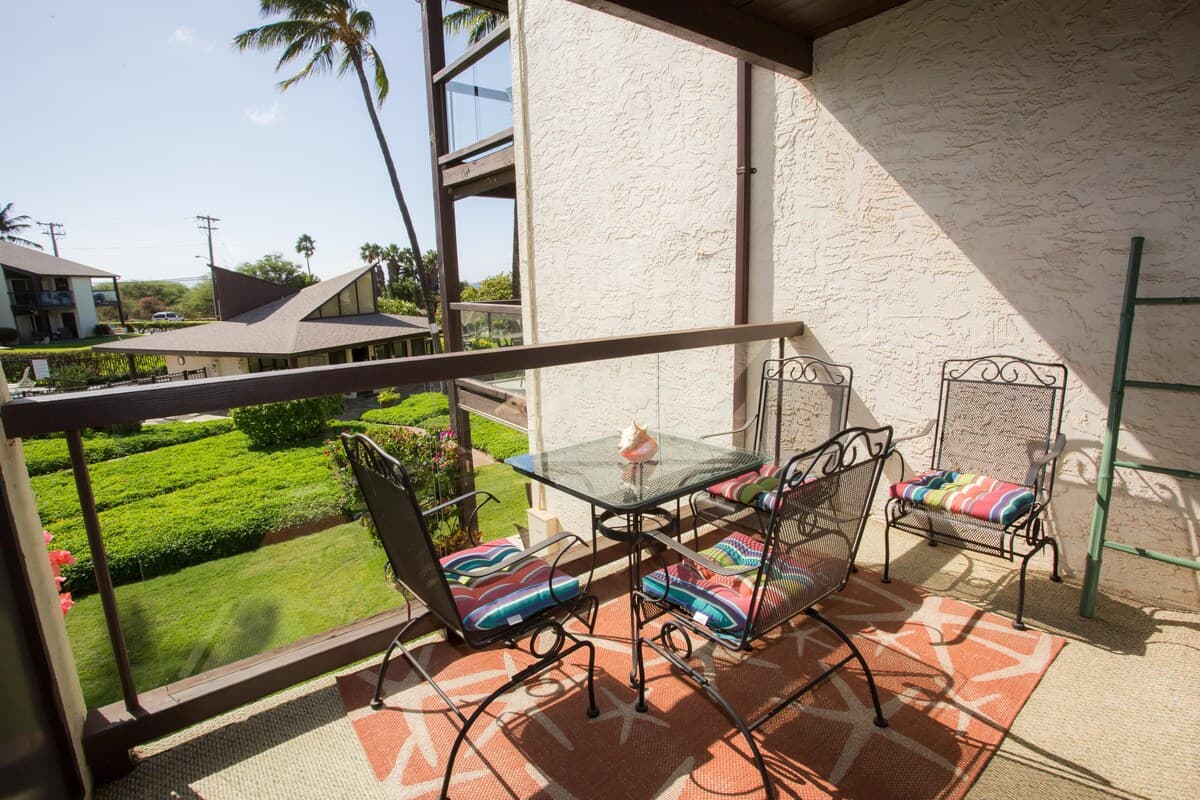 Condo in Kihei · ★4.8 · 1 bedroom · 2 beds · 1 bath - Photo 3