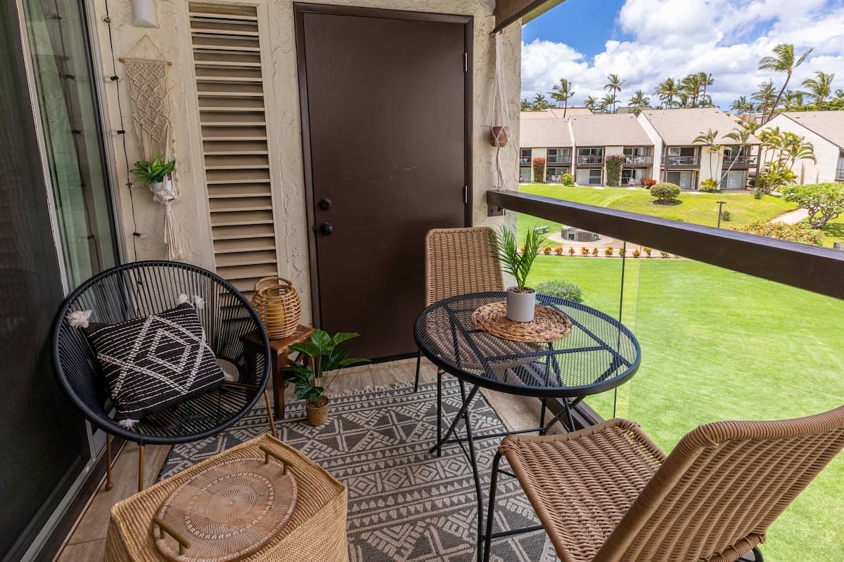 Condo in Kihei · ★4.92 · 2 bedrooms · 2 beds · No bathroom - Photo 4