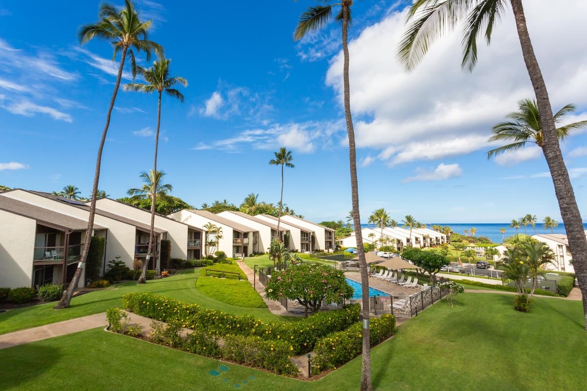 Condo in Kihei · ★4.77 · 2 bedrooms · 3 beds · 2 private baths - Photo 1