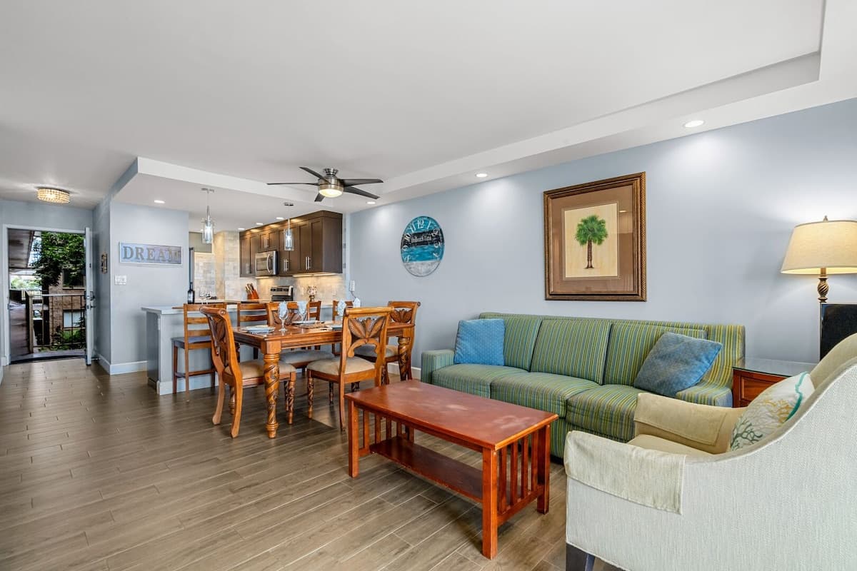 Condo in Kihei · ★4.73 · 2 bedrooms · 4 beds · 2 private baths - Photo 3