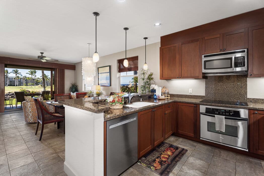 Condo in Waikoloa Village · ★5.0 · 3 bedrooms · 3 beds · 2 baths - Photo 3