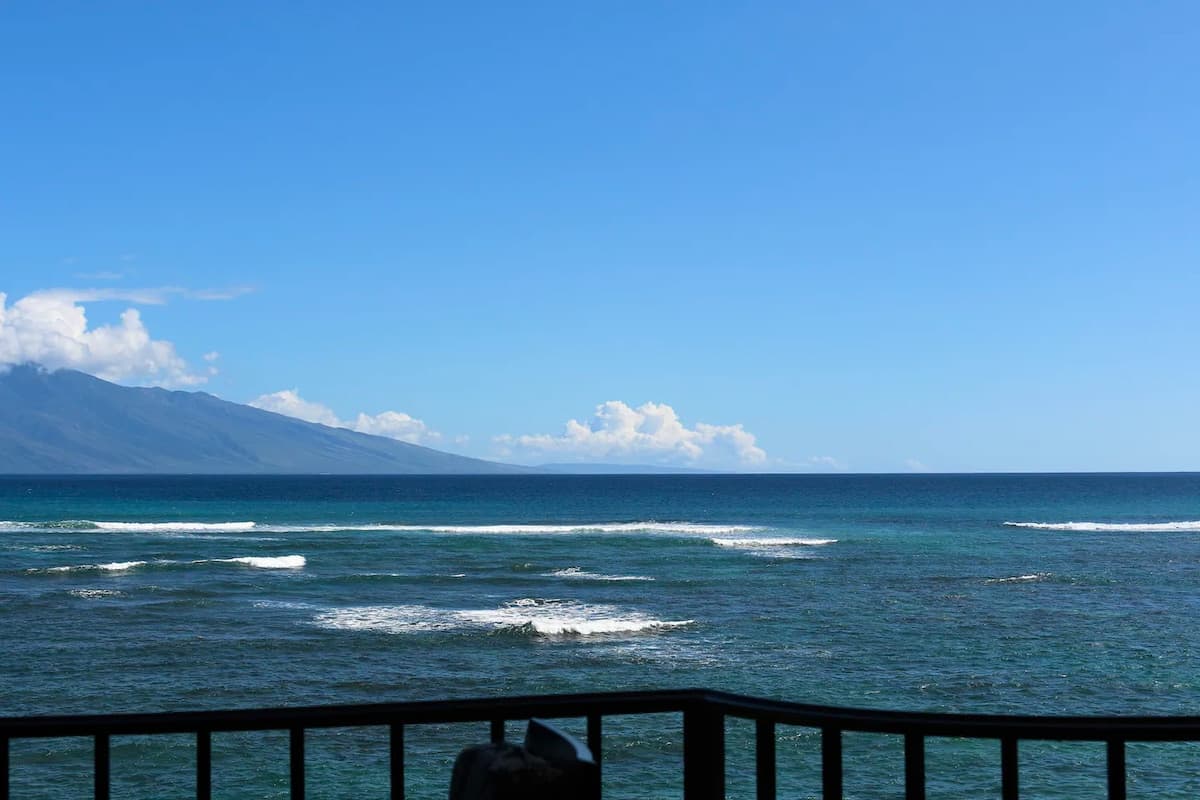 Condo in Lahaina · ★4.83 · 1 bedroom · 2 beds · 1 private bath - Photo 1