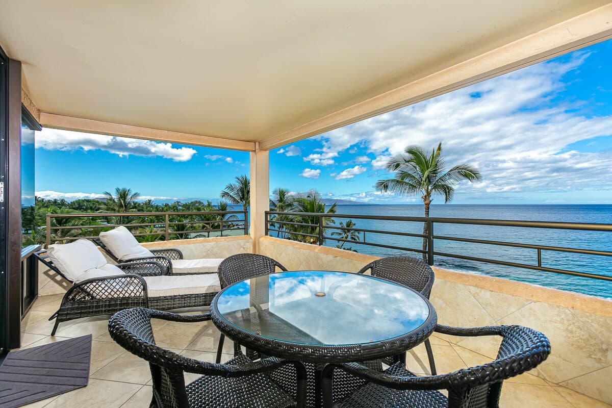 Condo in Kihei · ★5.0 · 2 bedrooms · 3 beds · 2 baths - Photo 2