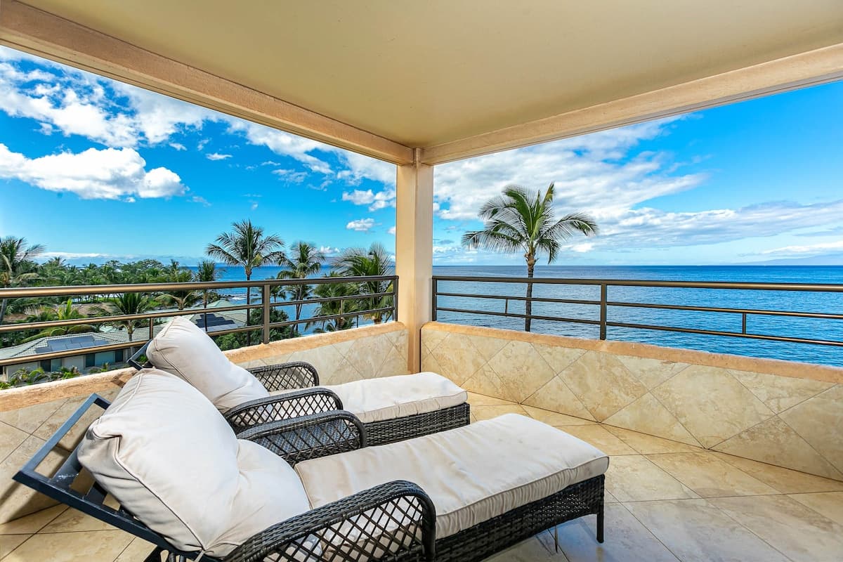 Condo in Kihei · ★5.0 · 2 bedrooms · 3 beds · 2 baths - Photo 1