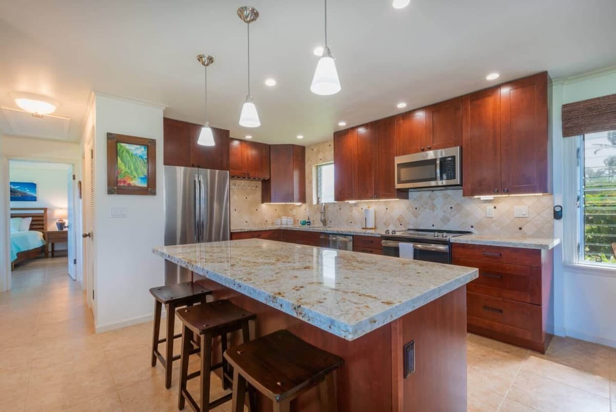 Condo in Princeville · ★4.95 · 2 bedrooms · 2 beds · 2 baths - Photo 3