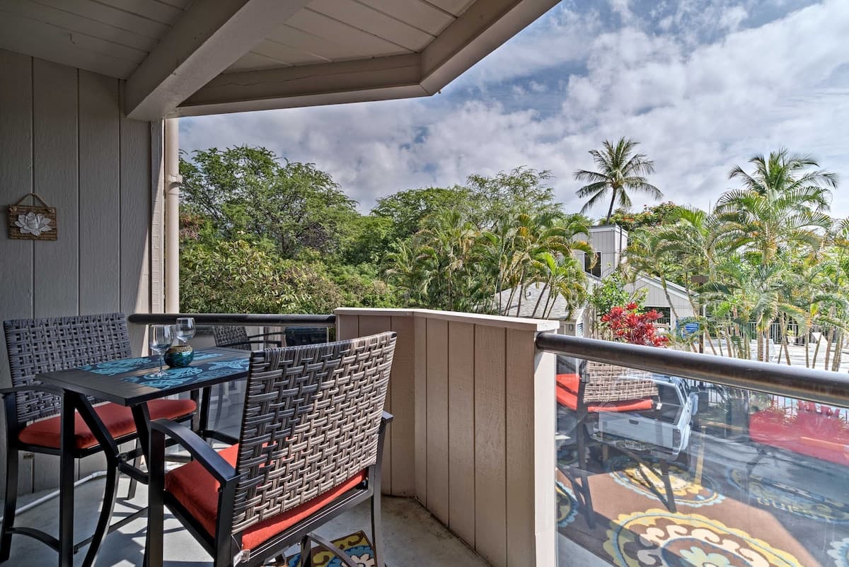 Condo in Kailua-Kona · ★4.83 · 1 bedroom · 2 beds · 1 shared bath - Photo 2