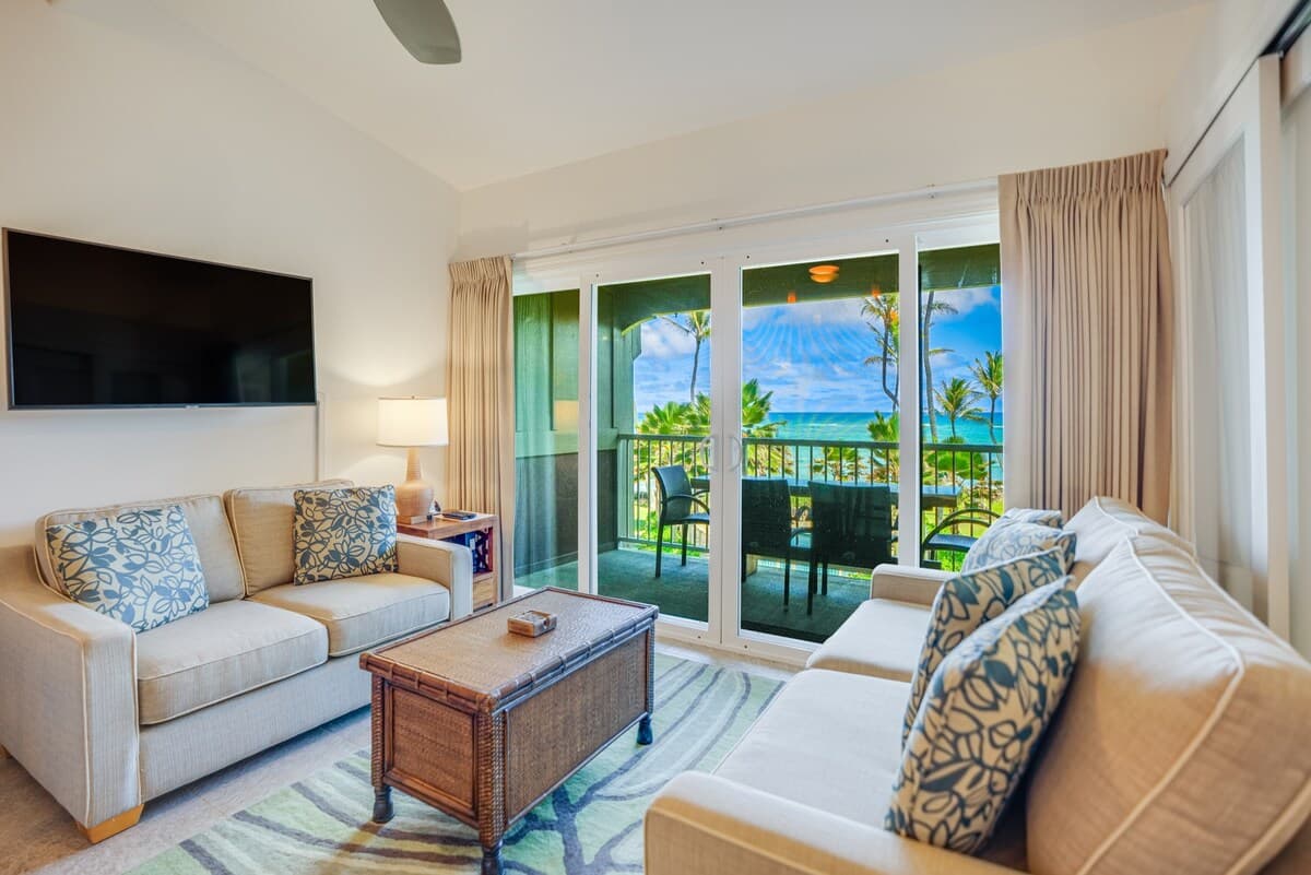Condo in Kapaa · ★4.89 · 2 bedrooms · 2 beds · 1.5 baths - Photo 2