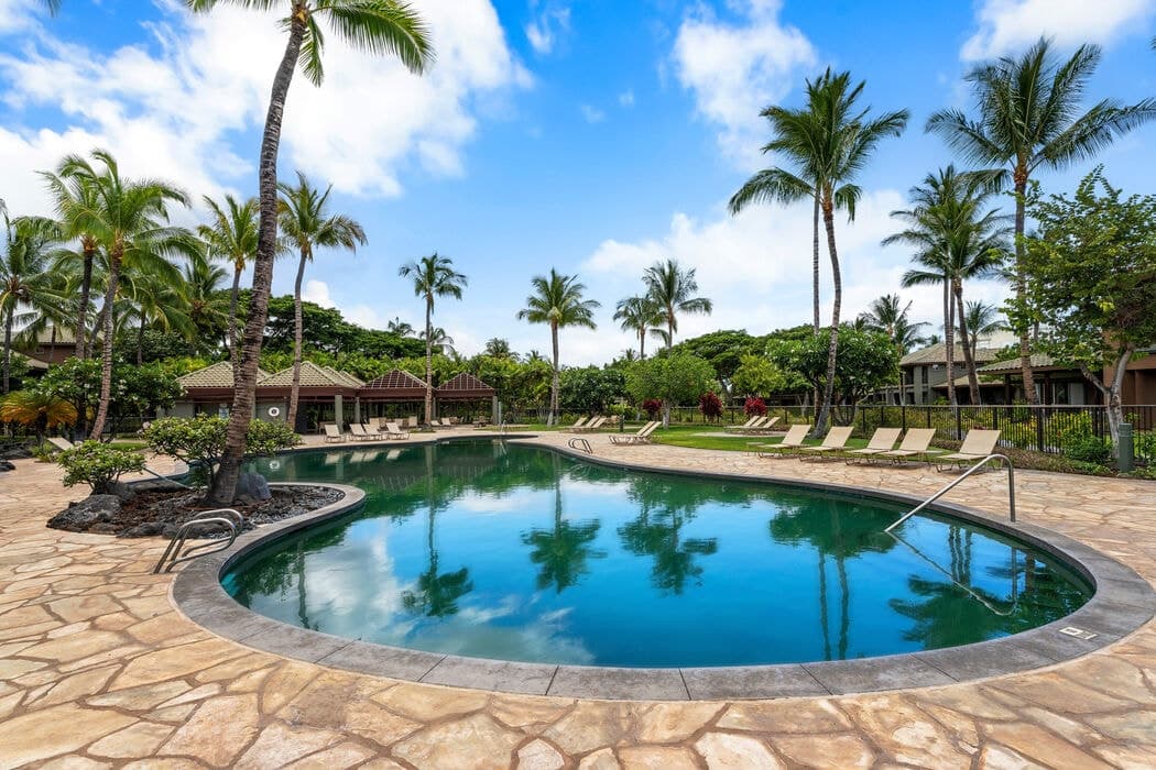 Townhouse in Waimea · ★5.0 · 2 bedrooms · 3 beds · 2.5 baths - Photo 3